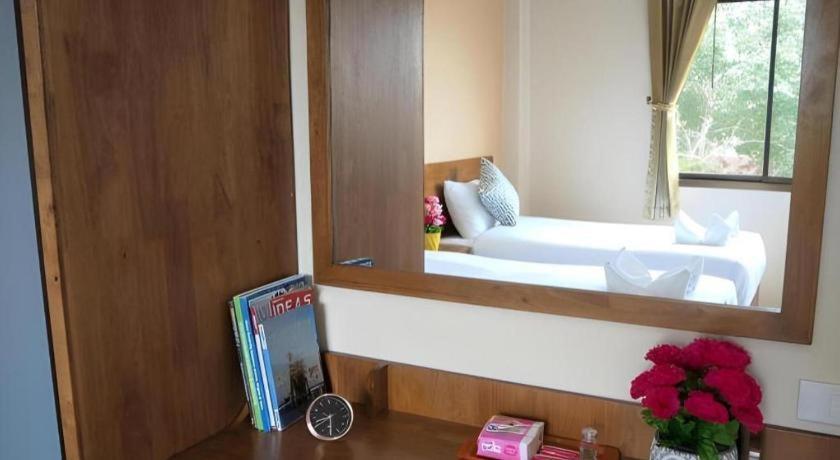 Regent Room Hotel สุราษฎร์ธานี ภายนอก รูปภาพ