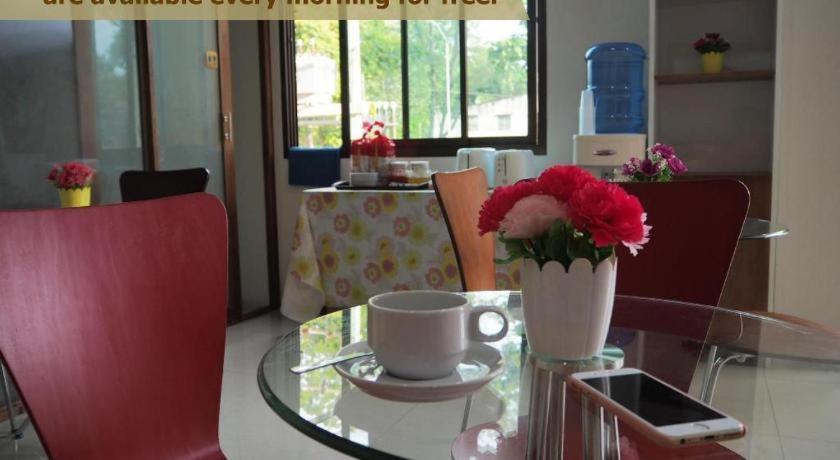 Regent Room Hotel สุราษฎร์ธานี ภายนอก รูปภาพ
