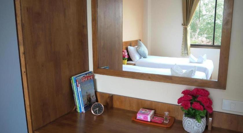 Regent Room Hotel สุราษฎร์ธานี ภายนอก รูปภาพ