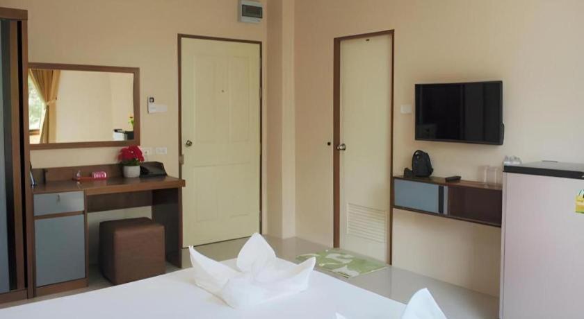 Regent Room Hotel สุราษฎร์ธานี ภายนอก รูปภาพ